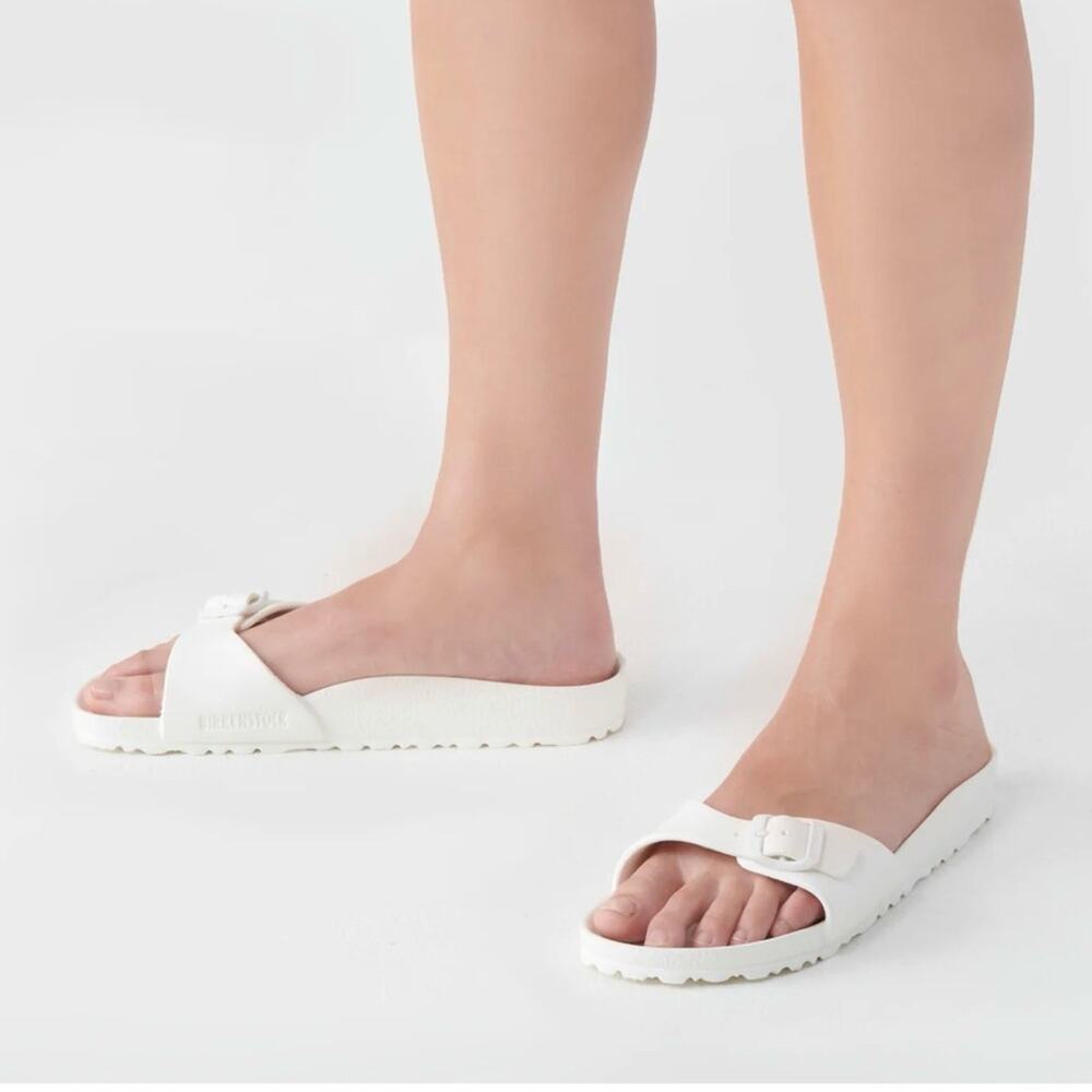 NWOT BIRKENSTOCK  Women’s Sz 38 EVA Madrid White Open Toe Beach Slide Sandals